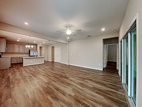 3rd image of 99 Stone Arbor Ln