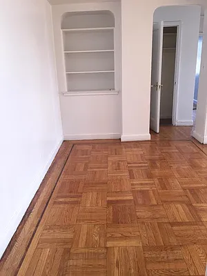 Rented by Roberto Guilbet, LREB | media 31