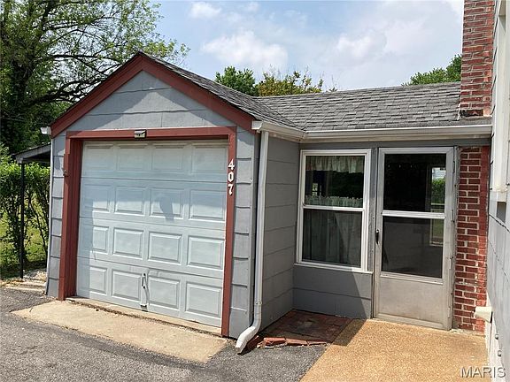 2nd image of 407 Coppinger Dr