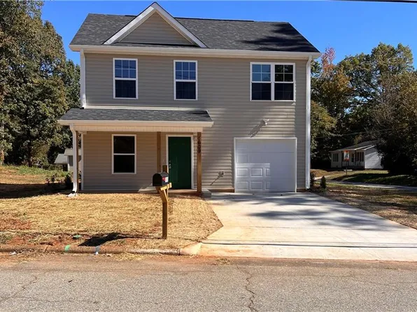 1609 Hardie St, Greensboro, NC 27403