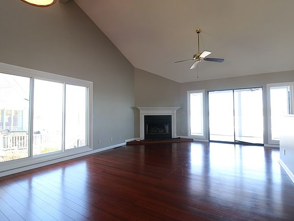 2nd image of 310D Driftwood Dr