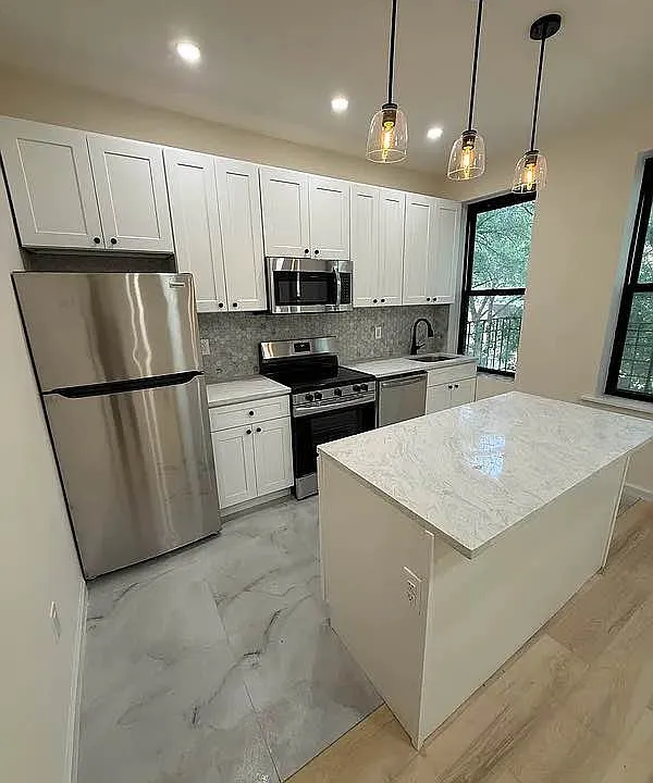 33-10 31st Ave #3B