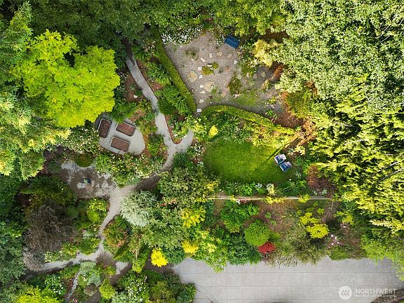 4th image of 13123 Phelps Road NE
