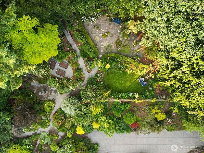 4th image of 13123 Phelps Road NE