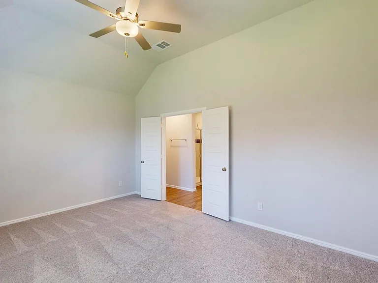 405 Wydown Dr — Photo 11