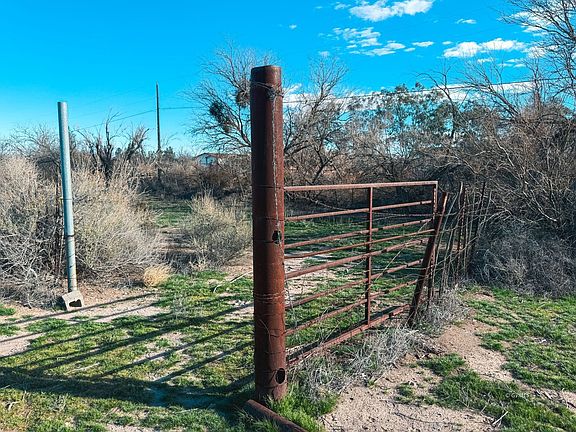 5th image of 5459 S Wagon Wheel Rd