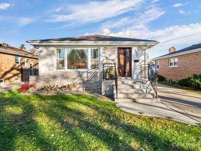 8627 N Merrill St, Niles, IL, 60714