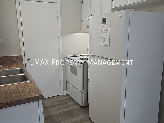 4th image of 813 Westside Blvd NW Unit B