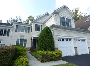 68 Mackenzie Ln N, Denville, NJ 07834