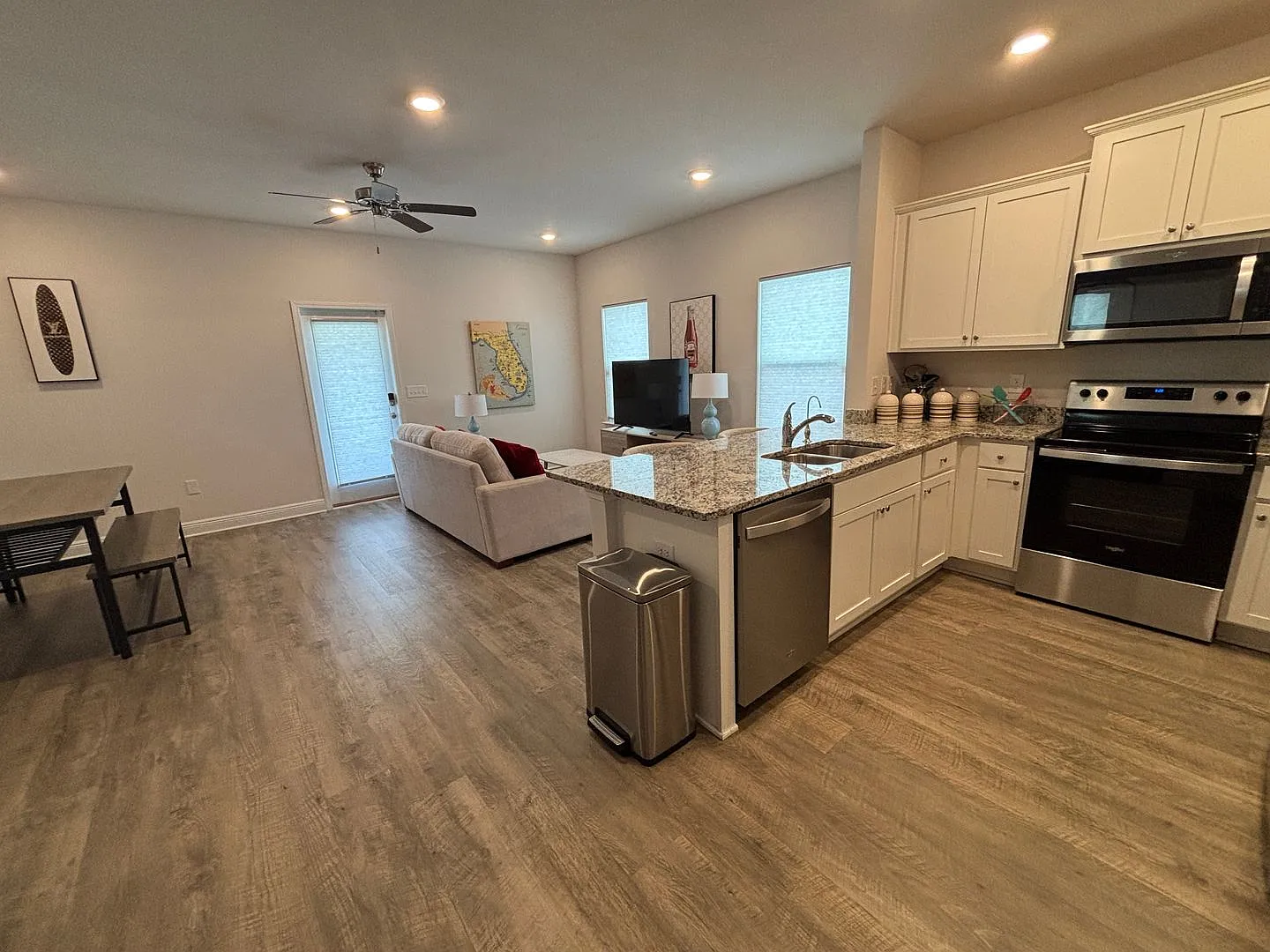 1614 Caleigh Ct — Photo 2