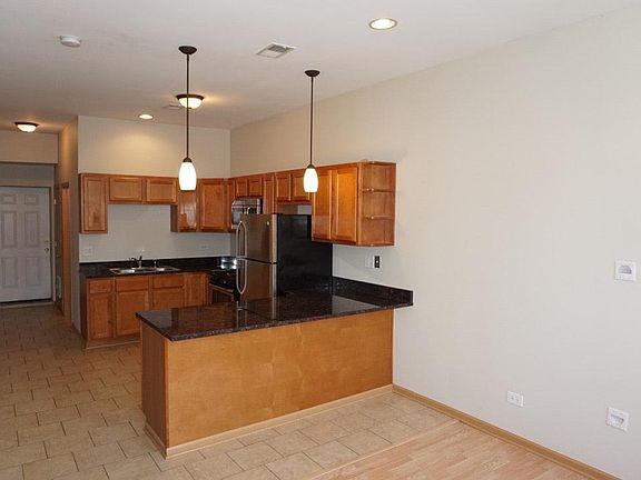 3rd image of 2212 W 21st Pl #1