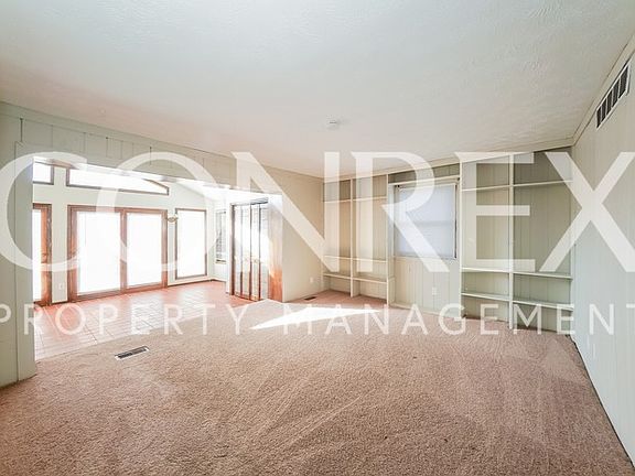 5th image of 301 Weston St