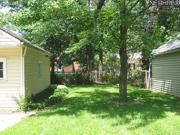 3rd image of 1208 Wexford Ave
