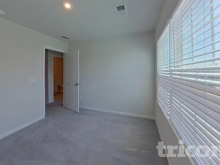 1007 Cleveland Meadows Trl — Photo 10