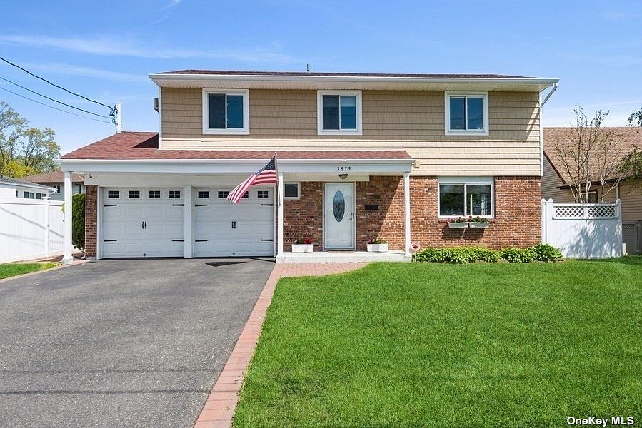 1st image of 3879 Darby Ln
