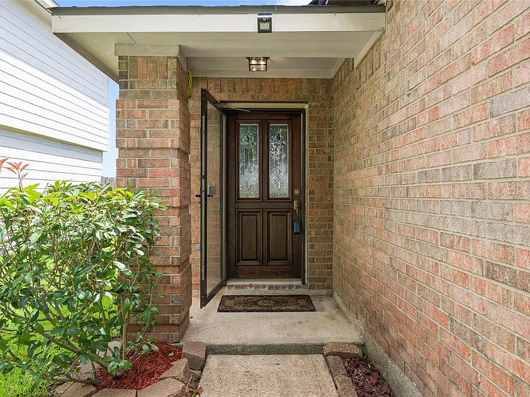 3639 John Hancock Ln — Photo 3
