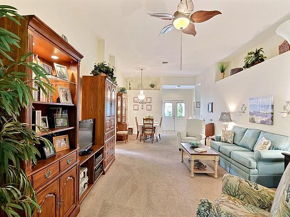 5th image of 1983 Westhampton Ct