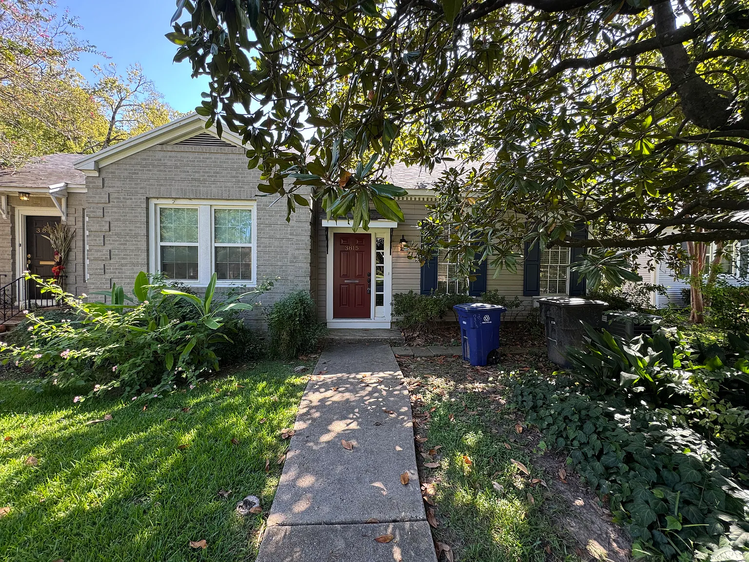 2 bed, 1200 sqft, $1,300 — Photo 1