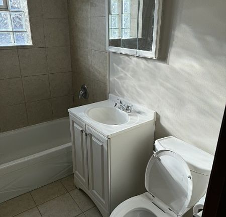 2nd image of 14608 Keystone Ave