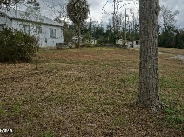 2915 Wynn St N, Marianna, FL 32446
