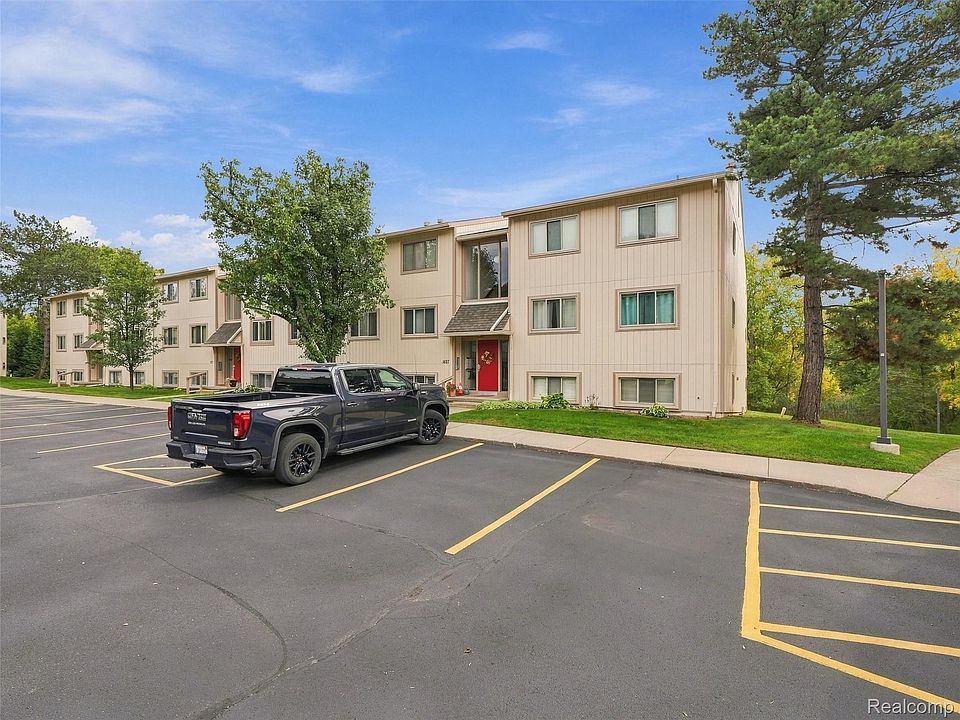 1677 Riverside Dr Apt 13, photo 26