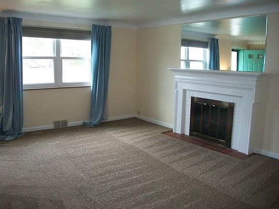 2nd image of 2681 Byrneside Dr
