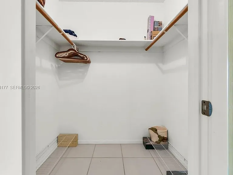 3100 NE 48th St #514 — Photo 32
