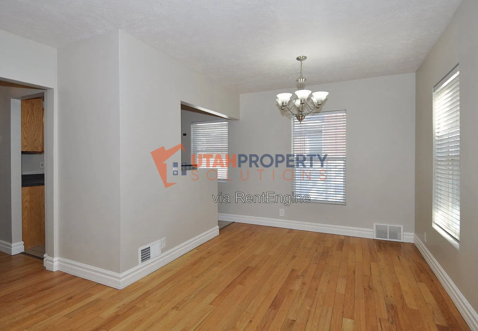 4 bed, 1.5 bath, 2080 sqft, $2,845 — Photo 4