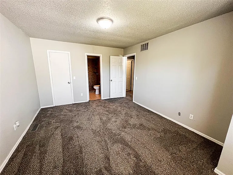 2608 N Ann Arbor Ave #140 — Photo 17