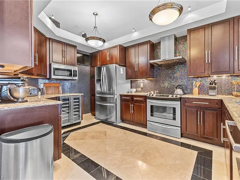 1845 Les Chateaux Blvd #202 — Photo 15