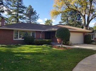 2419 Cherry St, Park Ridge, IL 60068