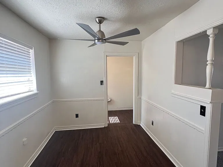 114 E Ridge Rd — Photo 16