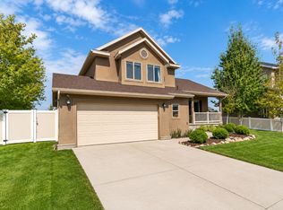 6609 N Sky Heights Dr E, Tooele, UT 84074