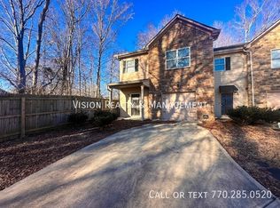 8351 Triple Crown Dr, Douglasville, GA 30134