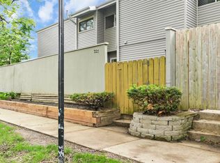 227 E Bluff St, Madison, WI 53705