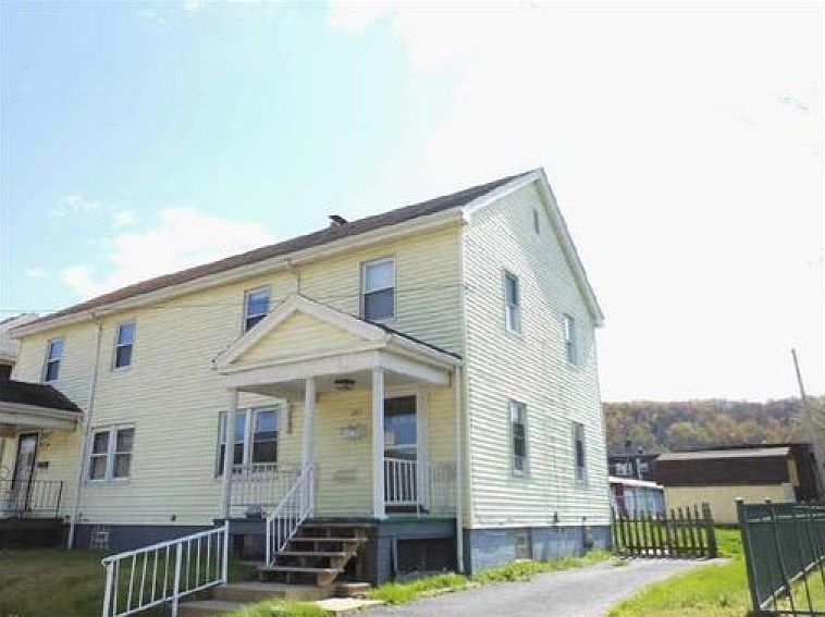 1st image of 1221 N River Ave