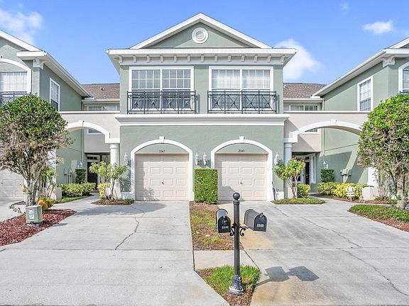 2nd image of 2147 Park Crescent Dr