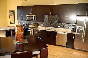 5th image of 2130 W North Ave #302