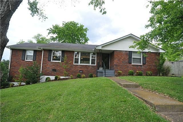 1st image of 2300 Dundee Ln