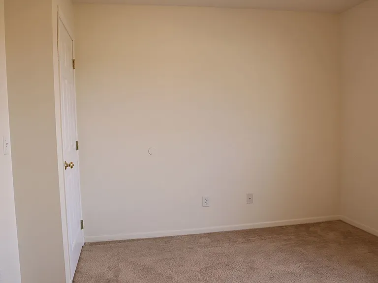 2271 Shamrock Ln — Photo 15