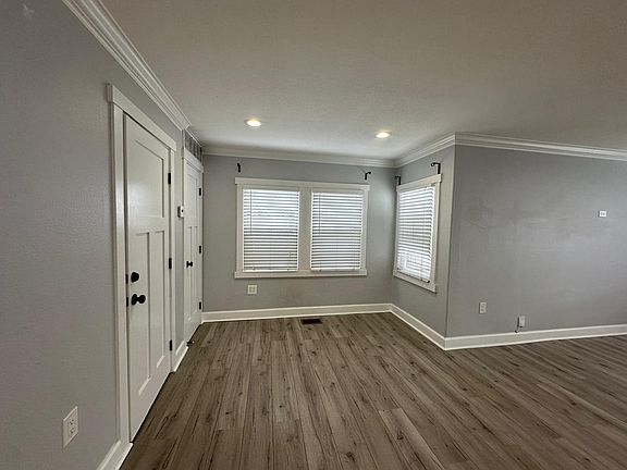 5th image of 1777 Orange Ave