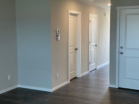 5th image of 18717 107th Avenue Ct E