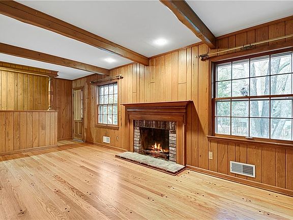 3rd image of 5708 W 99th St