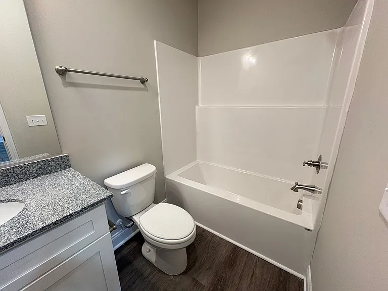 1580 Martin St — Photo 10