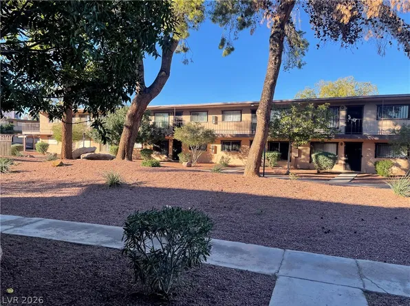 585 S Royal Crest Cir Unit 3, Las Vegas, NV 89169