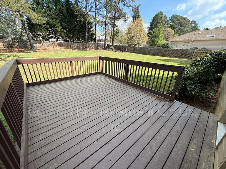 1611 Ellington Rd SE — Photo 44