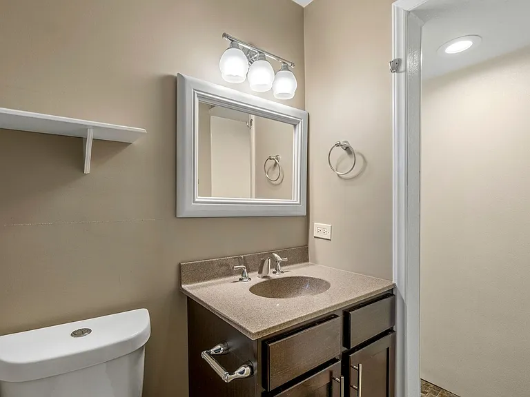 3905 Waterton Rd — Photo 19