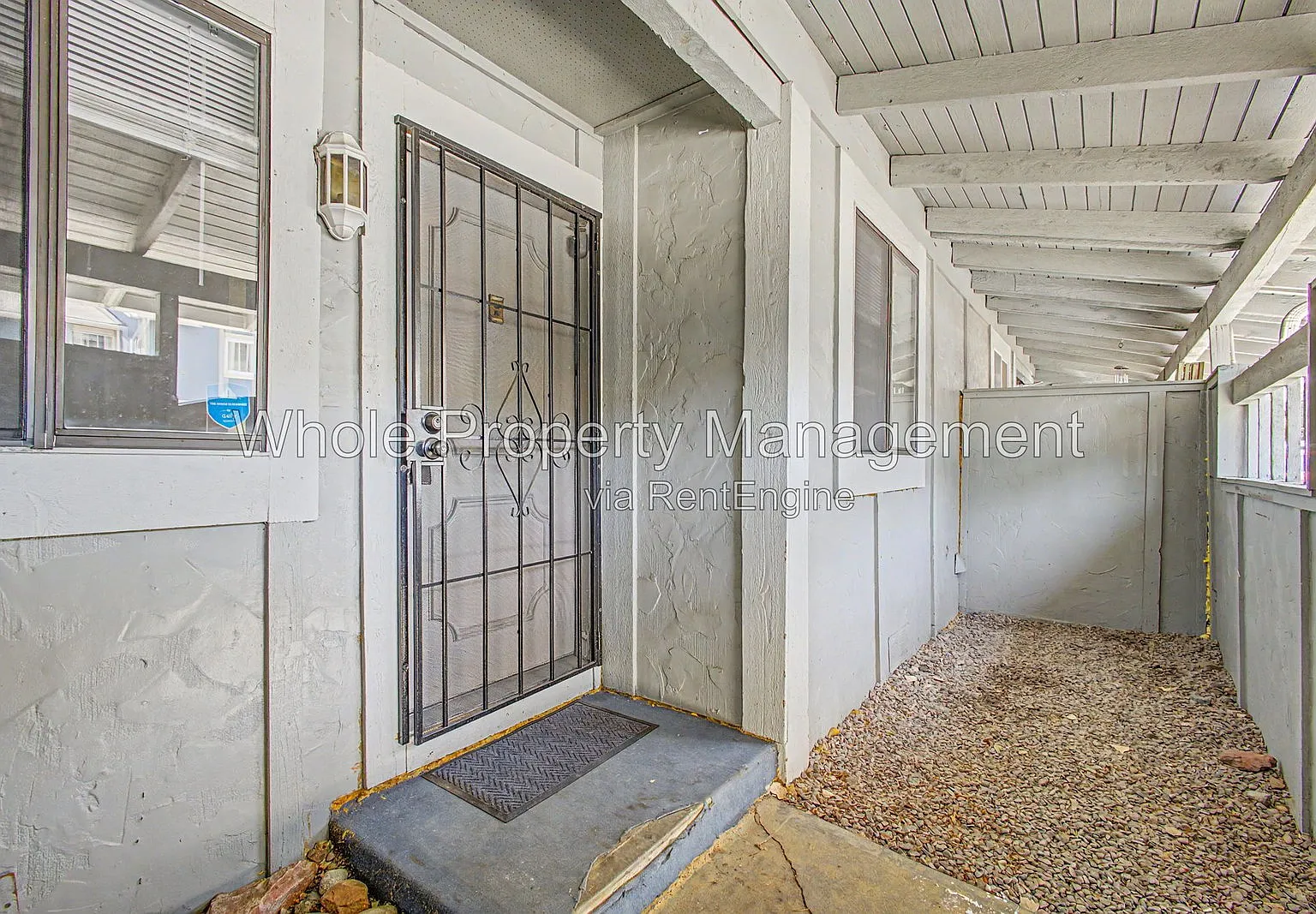 3 bed, 2.5 bath, 1334 sqft, $2,400 — Photo 1