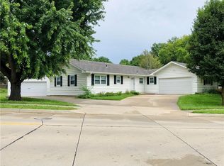 3304 N 35th Pl, Saint Joseph, MO 64506