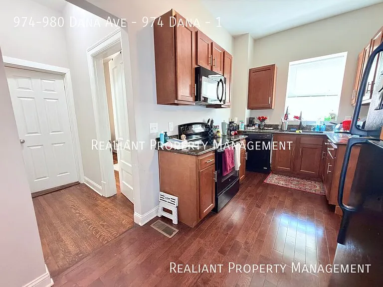 974-980 Dana Ave #1 — Photo 7